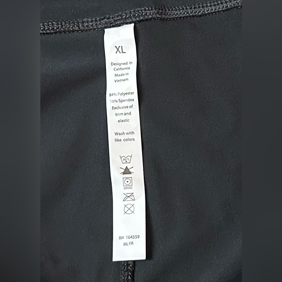 Two Pairs Leggings Size XL - Picture 4 of 4